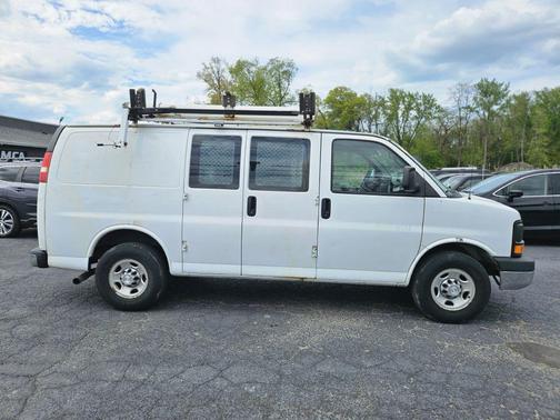 2014 Chevrolet Express 2500 Work Van