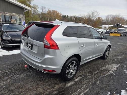 2015 Volvo XC60 T6 Premier Plus