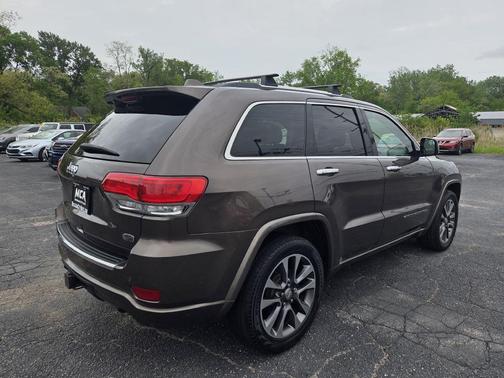 Walnut Brown 2017 Jeep Grand Cherokee Overland