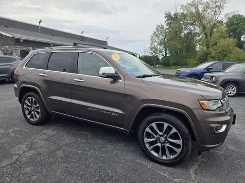 Walnut Brown 2017 Jeep Grand Cherokee Overland