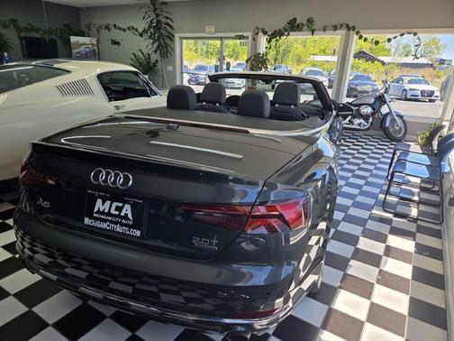 Manhattan Gray Metallic w/ Black Roof 2018 Audi A5 2.0T Premium Plus