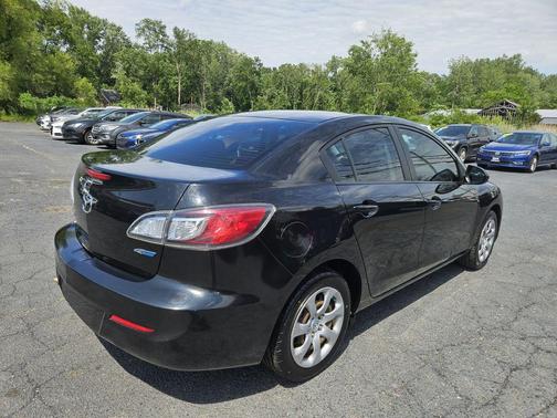 2013 Mazda Mazda3 i Sport