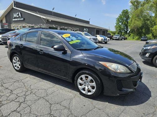 2013 Mazda Mazda3 i Sport