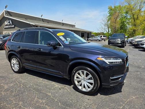Magic Blue Metallic 2016 Volvo XC90 T6 Momentum