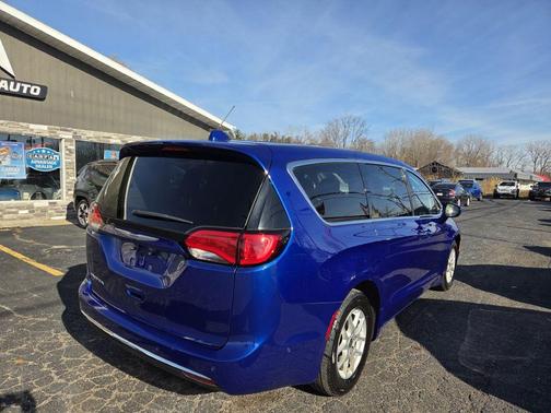 2020 Chrysler Pacifica Touring