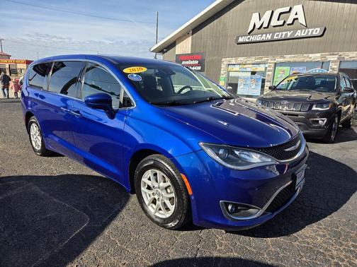 2020 Chrysler Pacifica Touring