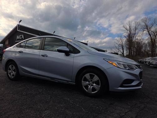 2018 Chevrolet Cruze LS