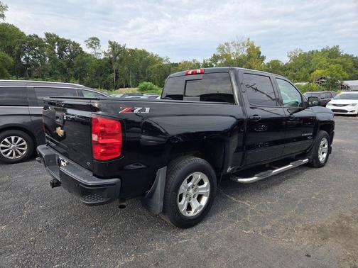 Black 2018 Chevrolet Silverado 1500 LT