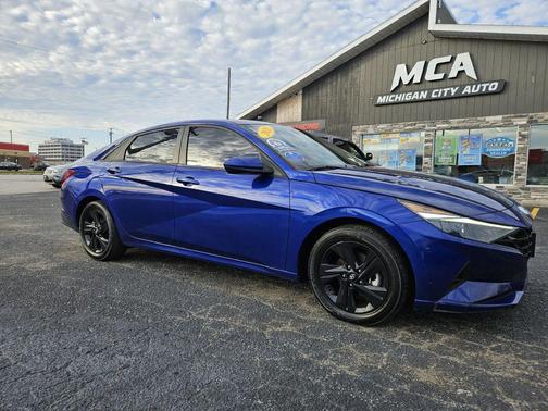 2021 Hyundai ELANTRA SEL