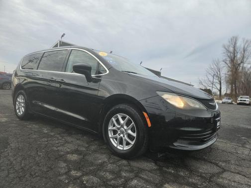 2017 Chrysler Pacifica Touring