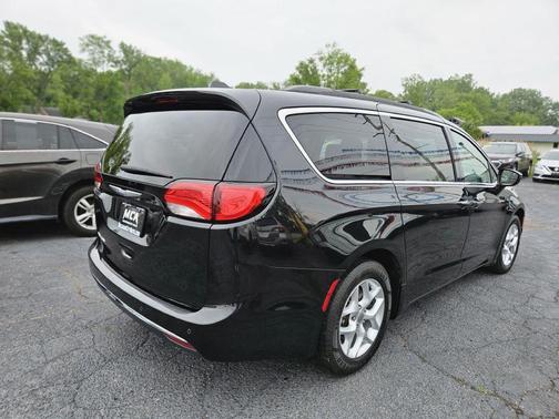 2018 Chrysler Pacifica Touring Plus