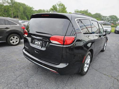 2018 Chrysler Pacifica Touring Plus