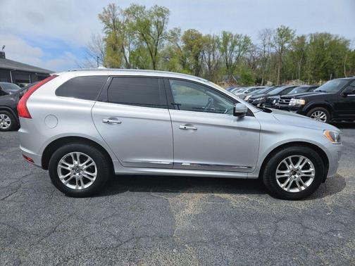 2015 Volvo XC60 T5 Drive-E Premier Plus