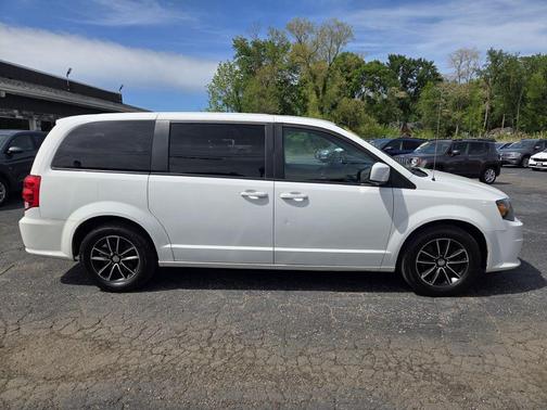 White Knuckle Clearcoat 2019 Dodge Grand Caravan GT