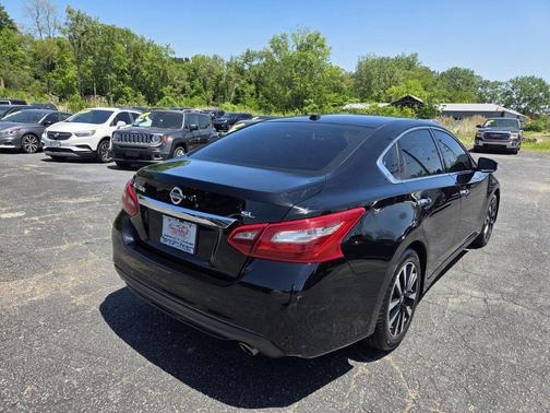 Super Black 2018 Nissan Altima 2.5 SL