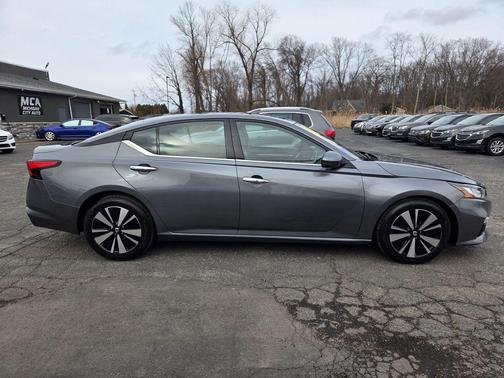 2020 Nissan Altima 2.5 SR