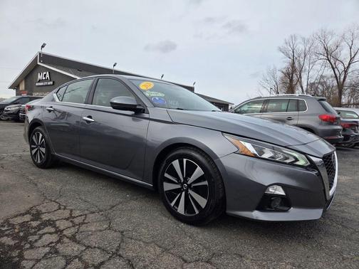 2020 Nissan Altima 2.5 SR