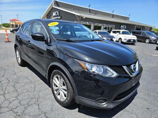 2017 Nissan Rogue Sport S