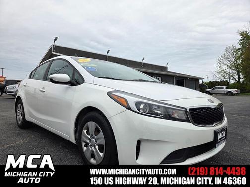 Snow White Pearl 2017 Kia Forte LX