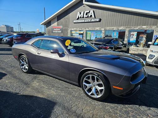 2015 Dodge Challenger SXT Plus