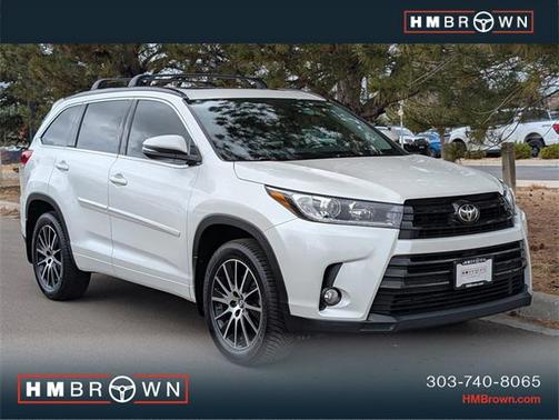 2017 Toyota Highlander SE