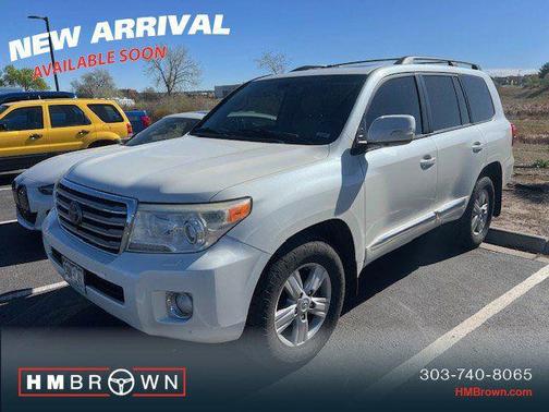 Blizzard Pearl 2014 Toyota Land Cruiser Base