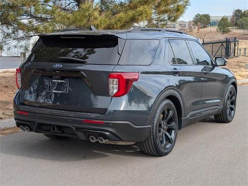 2022 Ford Explorer ST