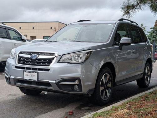 Ice Silver Metallic 2017 Subaru Forester 2.5i Premium