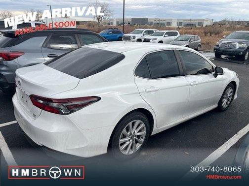 2022 Toyota Camry LE