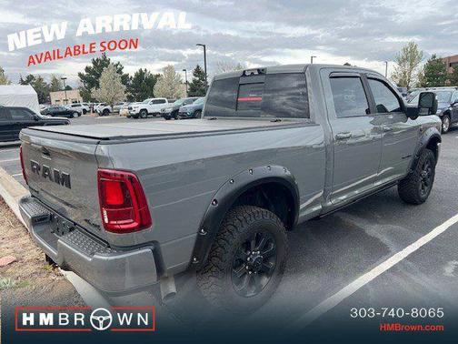 Ceramic Gray Clearcoat 2026 RAM 3500 Laramie Crew Cab 4x4 6'4' Box