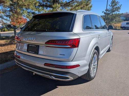 2022 Audi Q7 55 Premium Plus