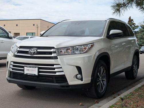 Blizzard Pearl 2019 Toyota Highlander XLE