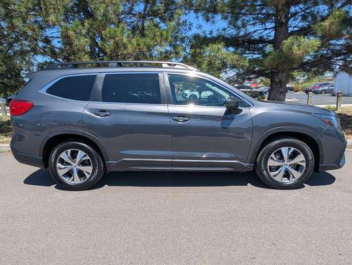 Magnetite Gray Metallic 2024 Subaru Ascent Premium 8-Passenger