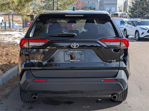 2025 Toyota RAV4 LE