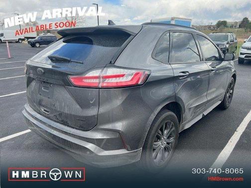 2022 Ford Edge SE