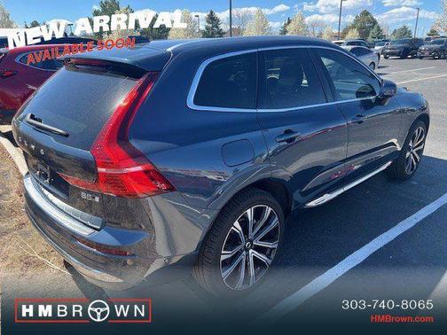 Denim Blue Metallic 2023 Volvo XC60 B5 Ultimate Bright Theme