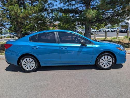 Island Blue Pearl 2019 Subaru Impreza 2.0i