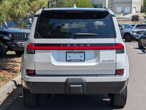 White Pearl 2024 Lexus GX 550 Premium+