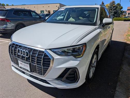 2022 Audi Q3 45 S line Premium