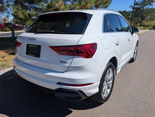 2022 Audi Q3 45 S line Premium