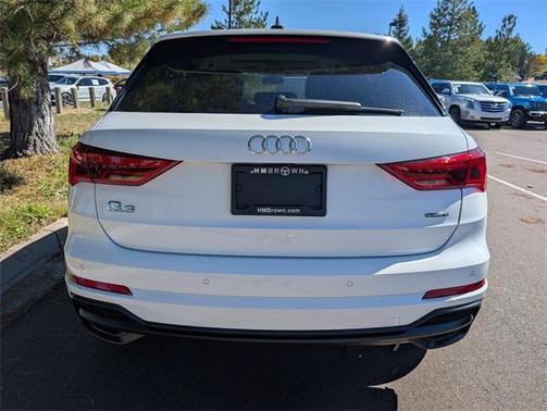 2022 Audi Q3 45 S line Premium