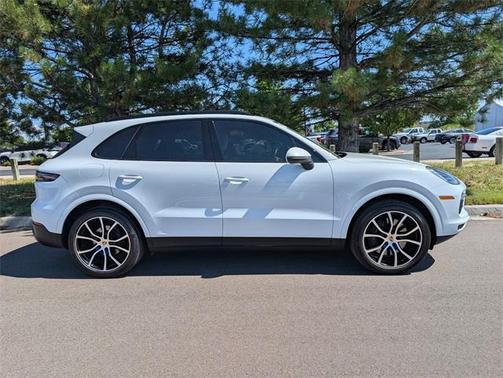 2021 Porsche Cayenne Base