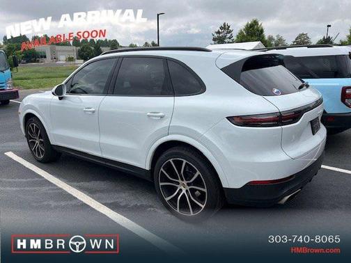 2021 Porsche Cayenne Base