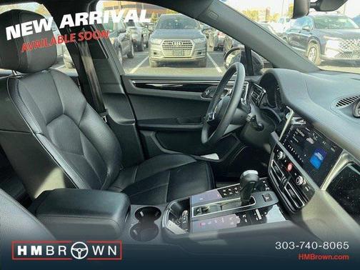 2024 Porsche Macan Base