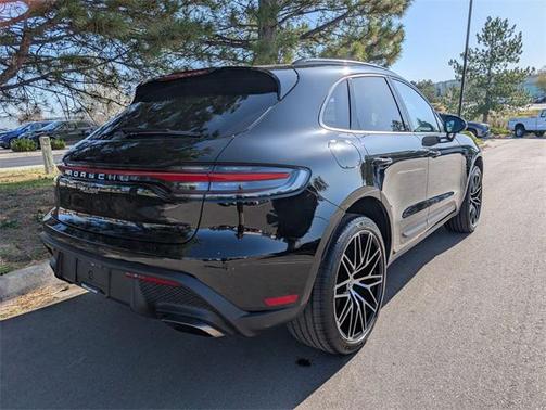 2024 Porsche Macan Base