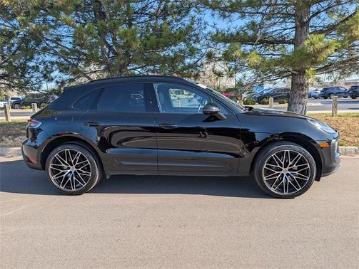 2024 Porsche Macan Base