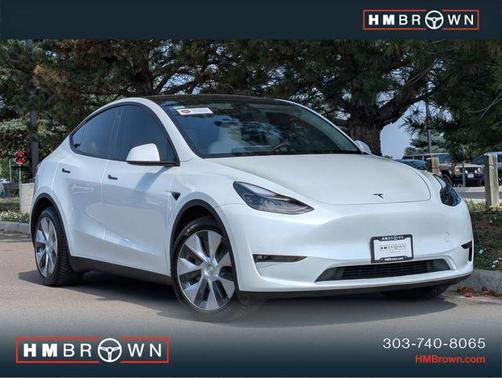 Pearl White 2023 Tesla Model Y Long Range Dual Motor All-Wheel Drive