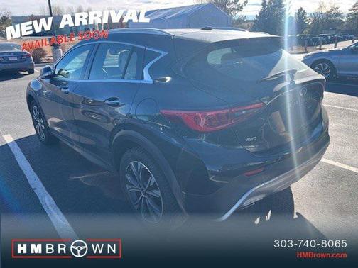 2018 INFINITI QX30 Luxury