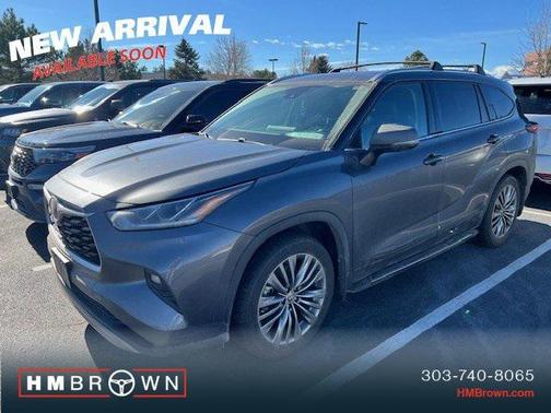 2022 Toyota Highlander Platinum