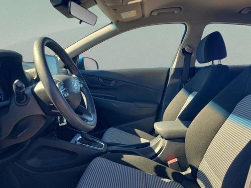 2022 Hyundai KONA SE